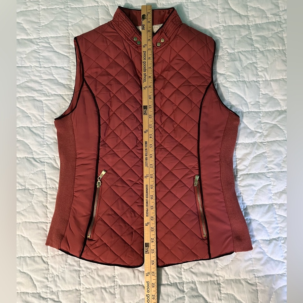 Active USA Warm Stylish Vest - Picture 3 of 6
